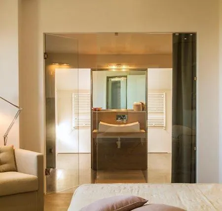 Sleeps 12 Pool Air Con Wifi Cortona