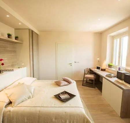 Sleeps 12 Pool Air Con Wifi * 哥尔顿
